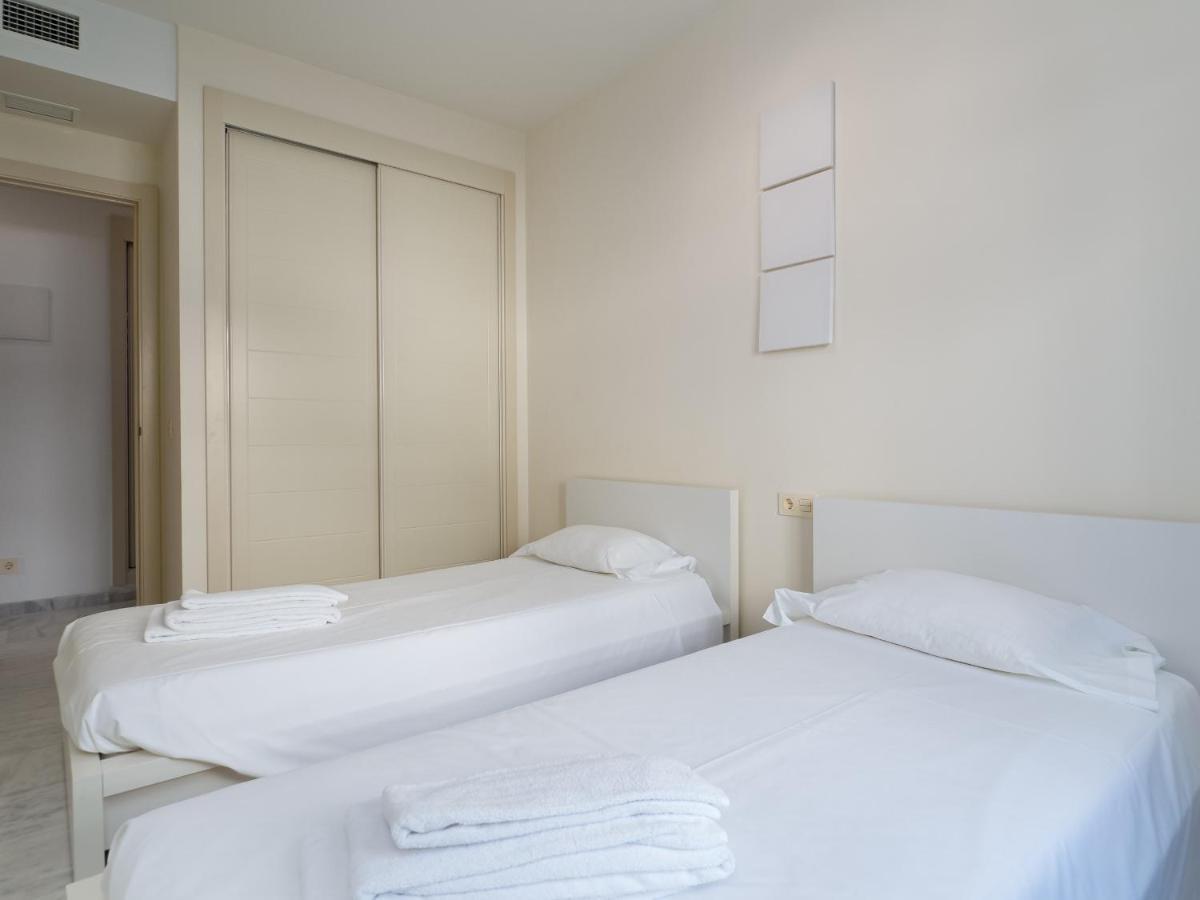 2051-New 3 Bedrooms On Golf Estepona Exterior foto